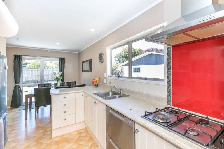 Photo of property in 5 Esmae Place, Dinsdale, Hamilton, 3204