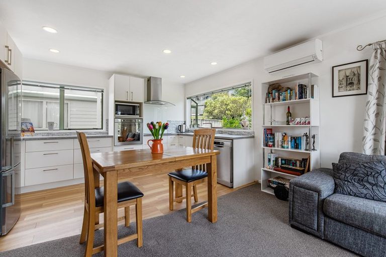 Photo of property in 8 Inca Place, Snells Beach, 0920