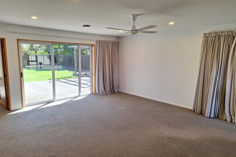 Photo of property in 19f Halswell Junction Road, Halswell, Christchurch, 8025