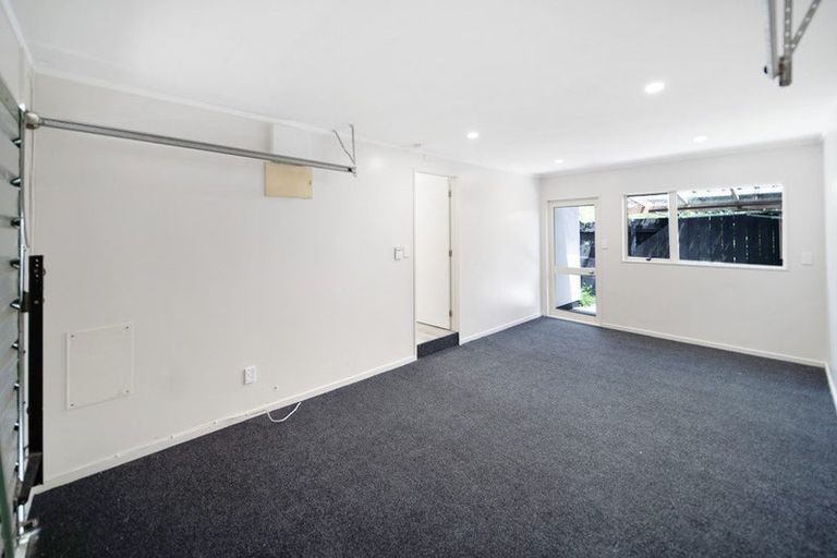 Photo of property in 8a Margarita Rise, Pukekohe, 2120