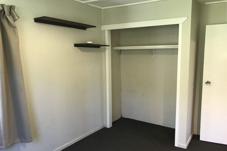 Photo of property in 30 Glenelg Road, Red Beach, 0932