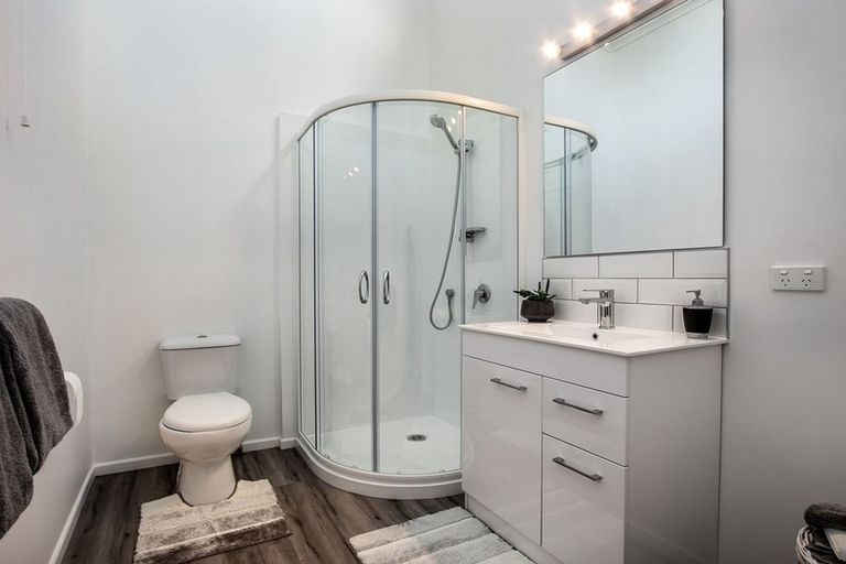 Photo of property in 99a Ruahine Street, Paraparaumu, 5032