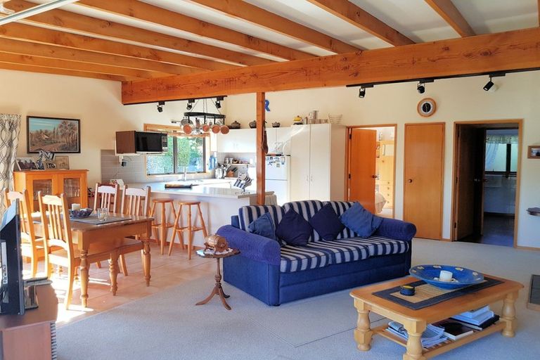 Photo of property in 105 Marine Drive, Diamond Harbour, Lyttelton, 8971