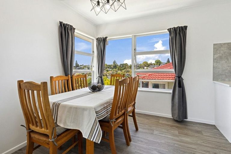 Photo of property in 26 Agincourt Street, Glenfield, Auckland, 0629