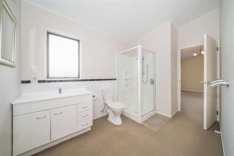 Photo of property in 9 Bruce Place, Highbury, Palmerston North, 4412