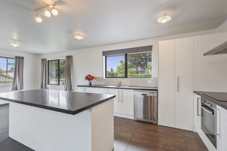 Photo of property in 149 High Street, Oxford, 7430