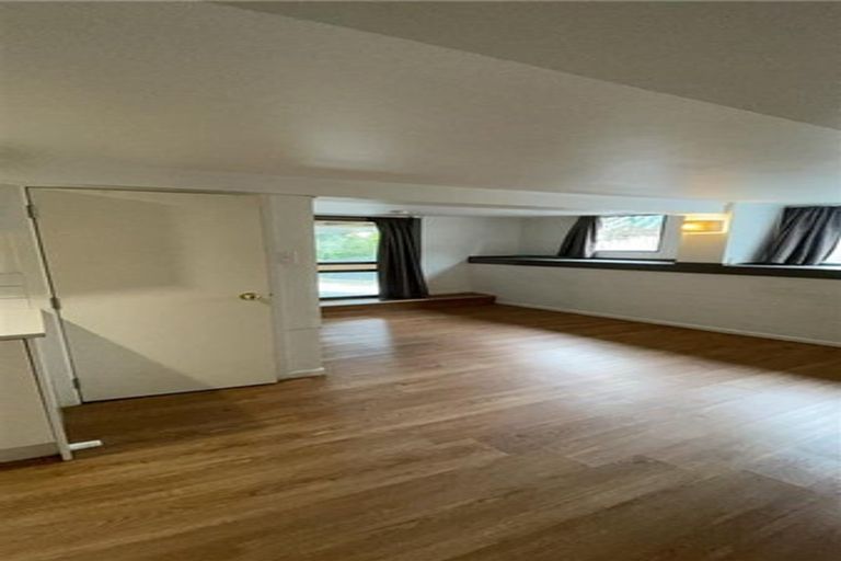 Photo of property in 209a Sturges Road, Henderson, Auckland, 0612