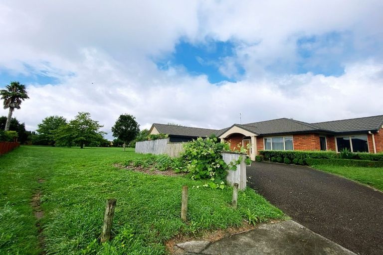 Photo of property in 16 Glengoyne Place, Rototuna, Hamilton, 3210