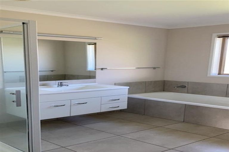 Photo of property in 10 Sundale Drive, Te Aroha, 3320