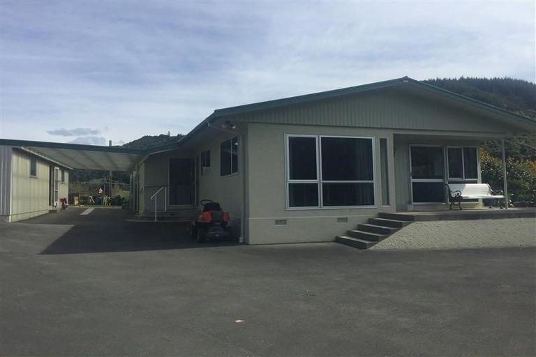 Photo of property in 128 Ross Road, Hira, Nelson, 7071