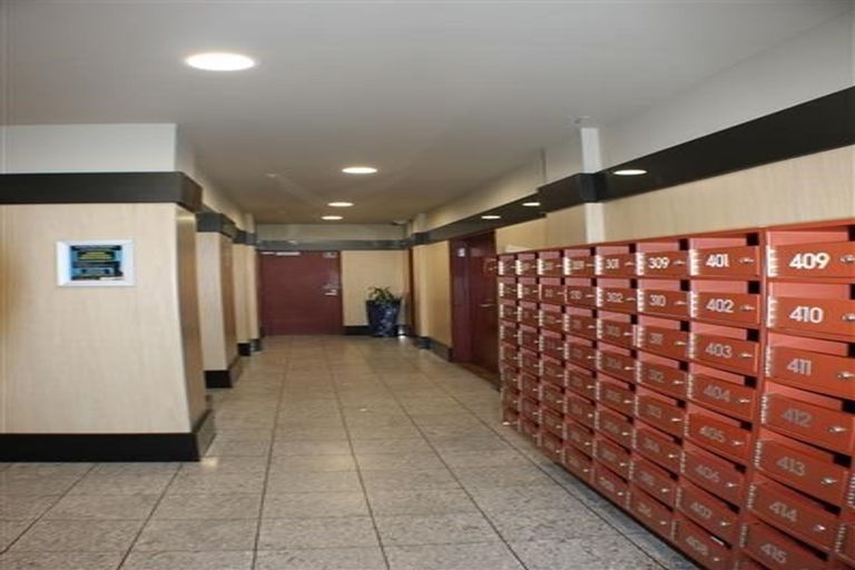 Photo of property in Aitken Street Apartments, 401/5 Aitken Street, Thorndon, Wellington, 6011