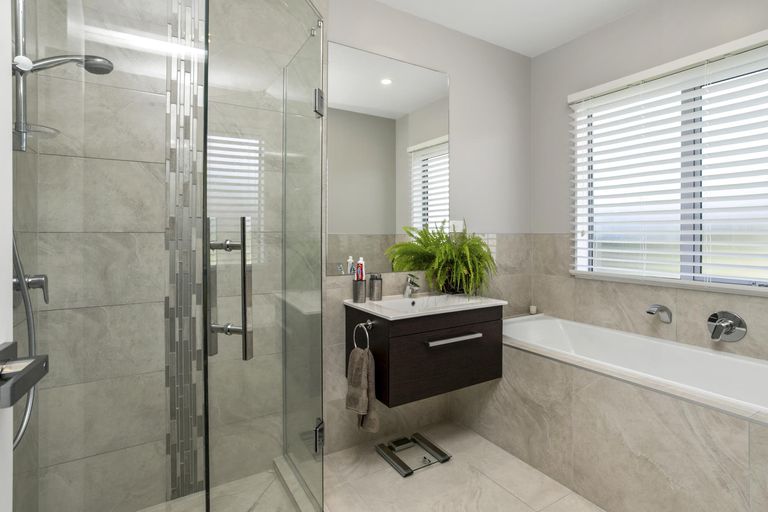 Photo of property in 121 Harbourside Drive, Karaka, Papakura, 2113