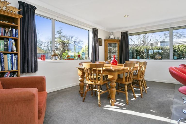 Photo of property in 111d Carlyle Street, Leamington, Cambridge, 3432