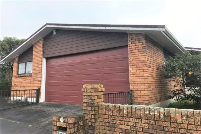 Photo of property in 10 Westpark Drive, West Harbour, Auckland, 0618