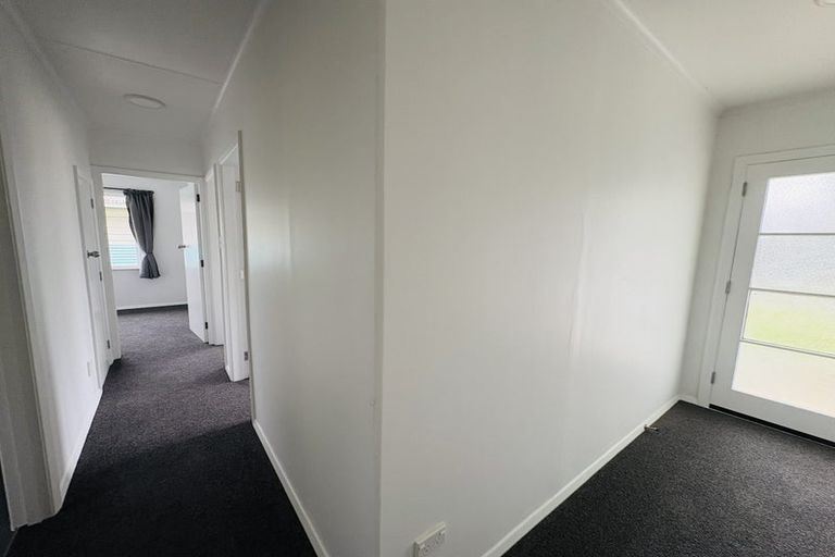 Photo of property in 17 Buick Crescent, Awapuni, Palmerston North, 4412
