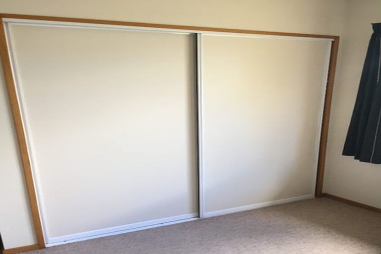 Photo of property in 11 Phoenix Lane, Northcote, Christchurch, 8052