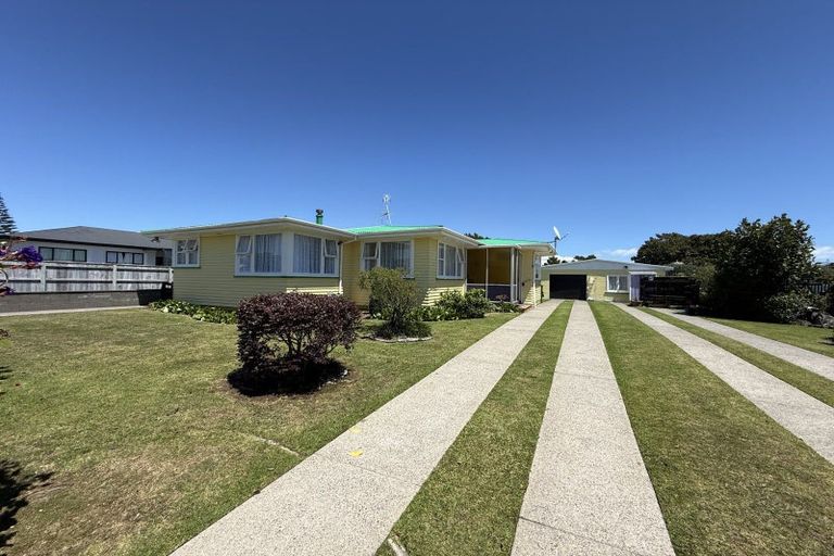 Photo of property in 61 Browne Street, Waitara, 4320
