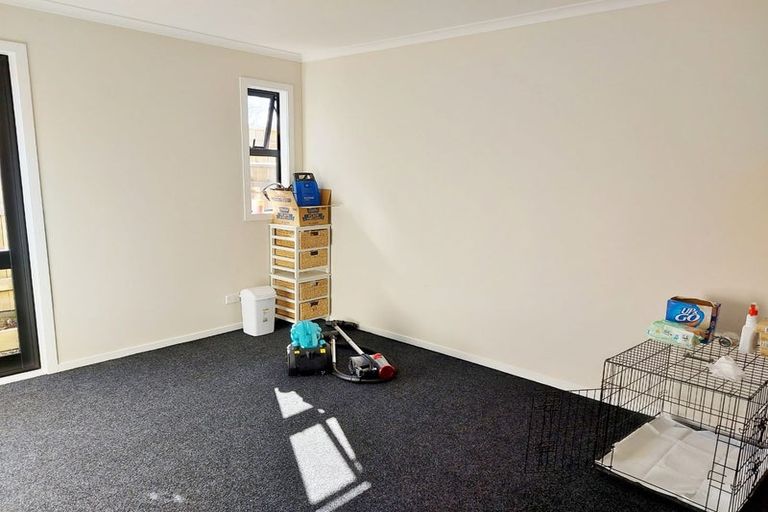 Photo of property in 18b Royal Street, Upper Hutt Central, Upper Hutt, 5018