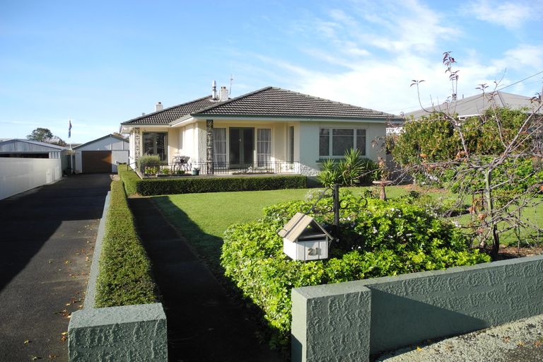 Photo of property in 21 Harris Street, Waimate, 7924