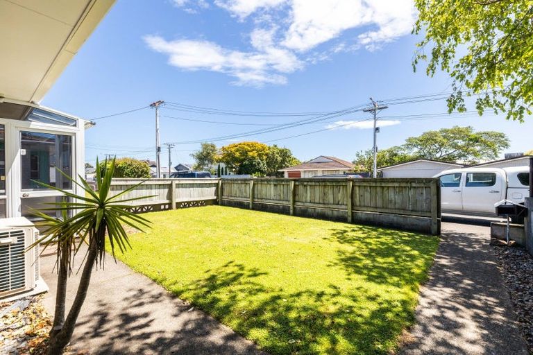 Photo of property in 57 Barrett Street, Westown, New Plymouth, 4310