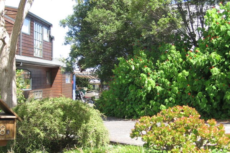 Photo of property in 2/8 Maunganui Road, Birkenhead, Auckland, 0626