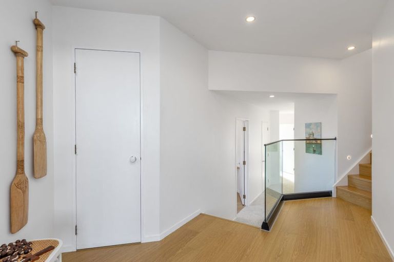 Photo of property in 2/30 Firth Road, Torbay, Auckland, 0630