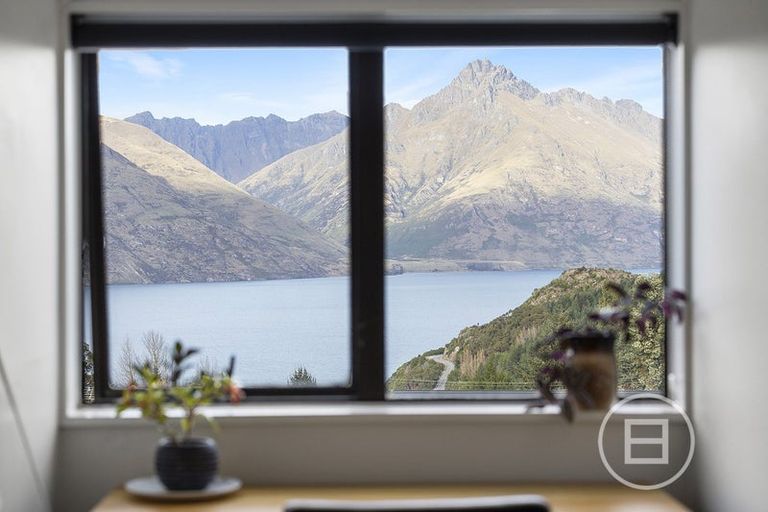 Photo of property in 25a Watts Road, Fernhill, Queenstown, 9300