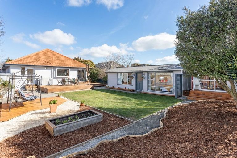 Photo of property in 12 Sledmere Street, Burnside, Christchurch, 8053