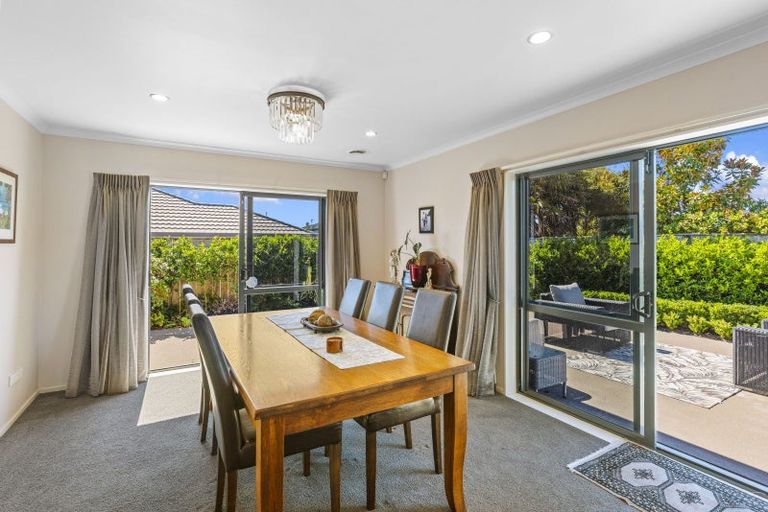 Photo of property in 82 Regent Drive, Paraparaumu Beach, Paraparaumu, 5032