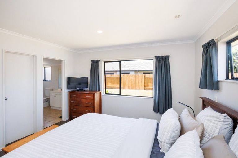 Photo of property in 110 Peter Hall Drive, Kelvin Grove, Palmerston North, 4414