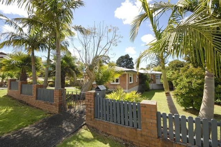Photo of property in 3 Adams Place, Te Kamo, Whangarei, 0112