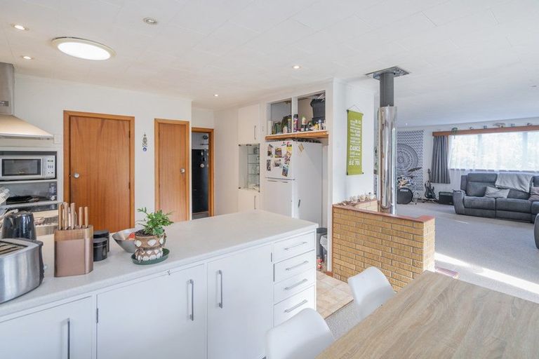 Photo of property in 15 White Street, Whitianga, 3510