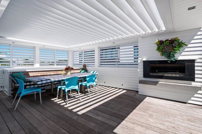 Photo of property in 93 Marine Parade, Mount Maunganui, 3116