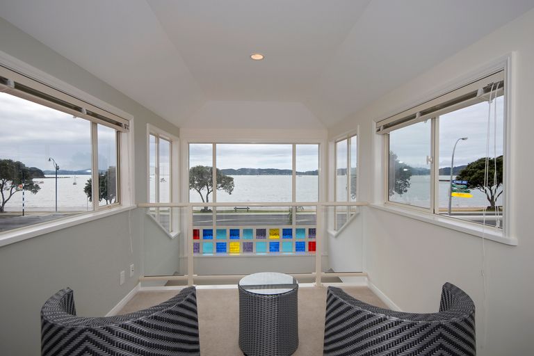 Photo of property in 1 Kings Road, Paihia, 0200