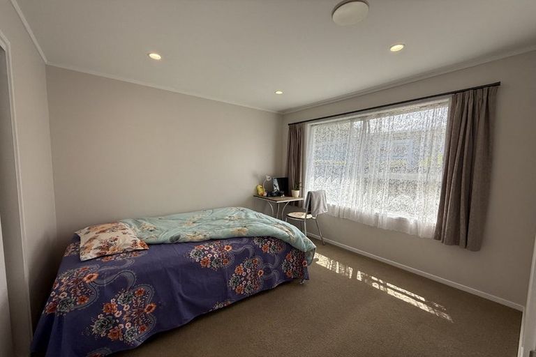 Photo of property in 3/44 Rua Road, Glen Eden, Auckland, 0602
