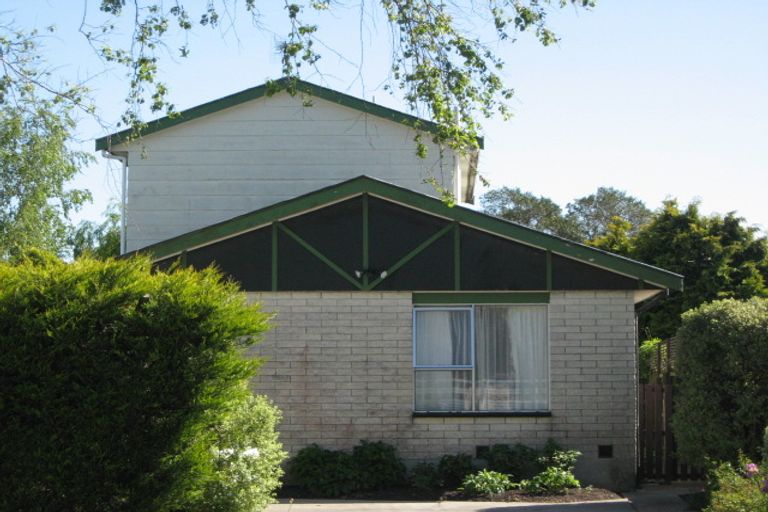 Photo of property in 87 Lowry Avenue, Redwood, Christchurch, 8051