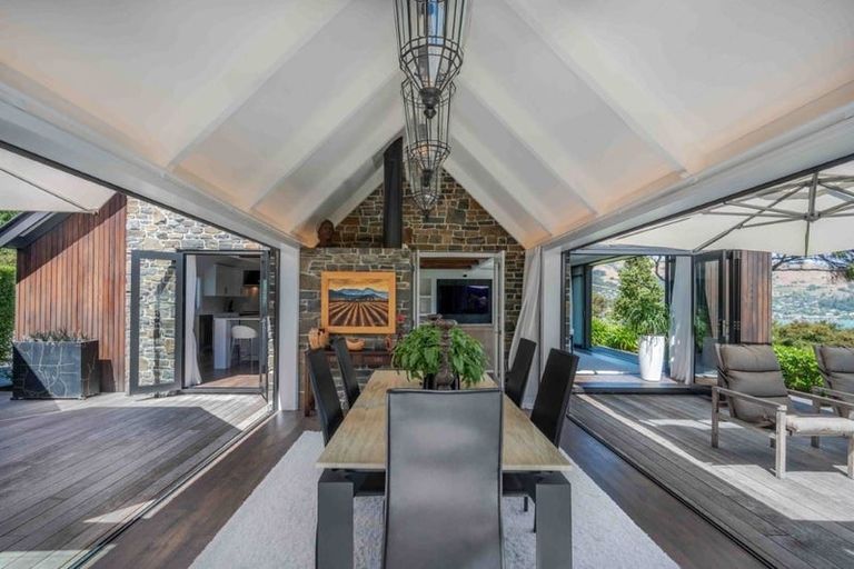 Photo of property in 6890 Christchurch Akaroa Road, Takamatua, 7581