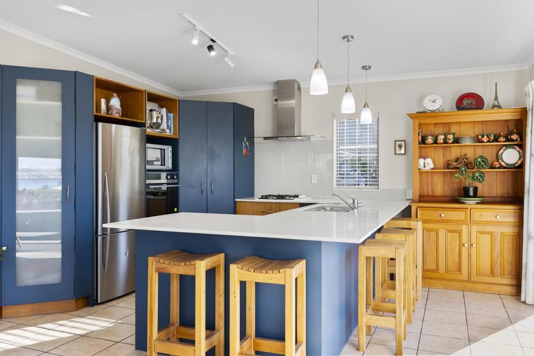Photo of property in 718 Acacia Bay Road, Acacia Bay, Taupo, 3330
