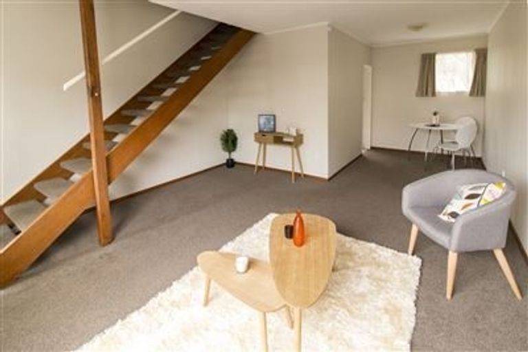 Photo of property in 2/37 Frankmoore Avenue, Johnsonville, Wellington, 6037