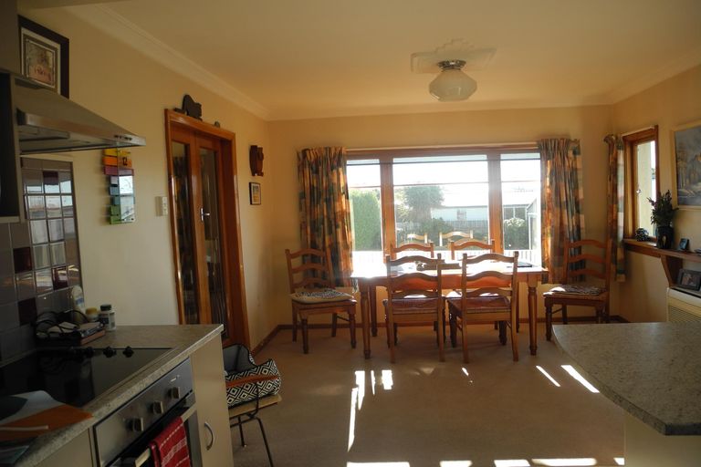 Photo of property in 21 Harris Street, Waimate, 7924