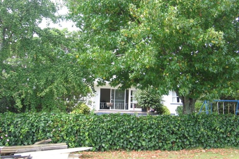 Photo of property in 30 Nile Road, Kelston, Auckland, 0602