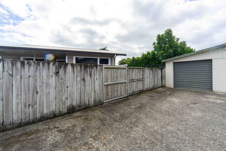 Photo of property in 72 Mears Road, St Andrews, Hamilton, 3200