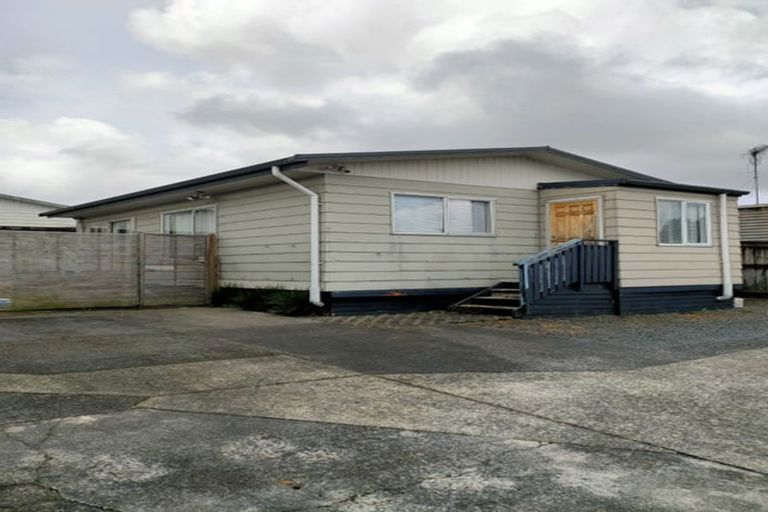 Photo of property in 56 Puriri Road, Manurewa, Auckland, 2102