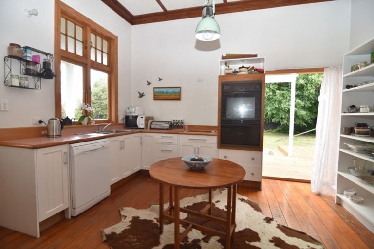 Photo of property in 270 High Street North, Carterton, 5713