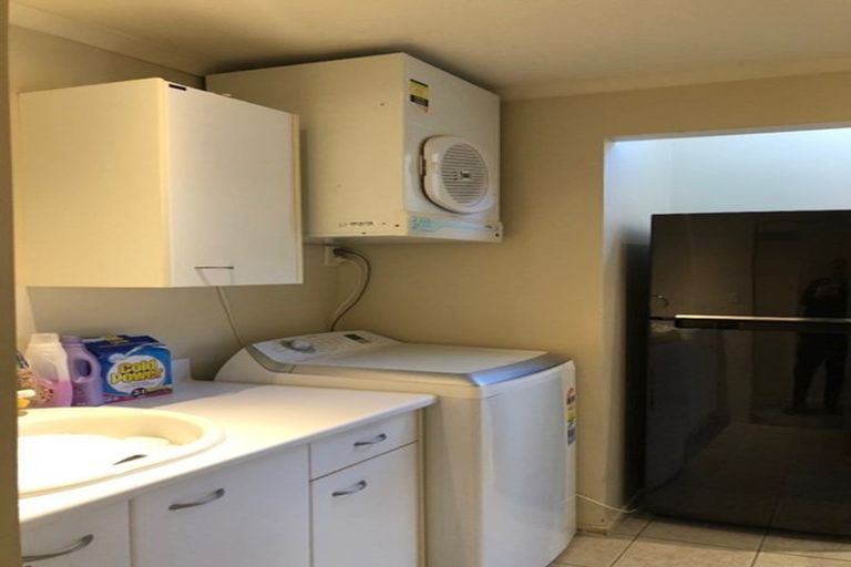 Photo of property in 239a Hill Road, The Gardens, Auckland, 2105