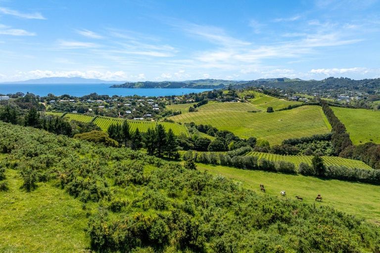 Photo of property in 88a Onetangi Road, Waiheke Island, 1971