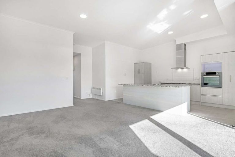 Photo of property in 17/11 Carlos Drive, Flat Bush, Auckland, 2016