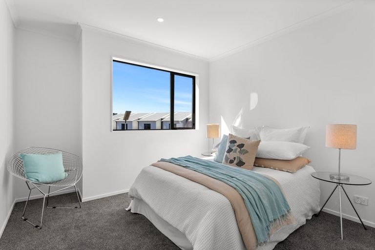 Photo of property in 18 Hema Road, Hobsonville, Auckland, 0616