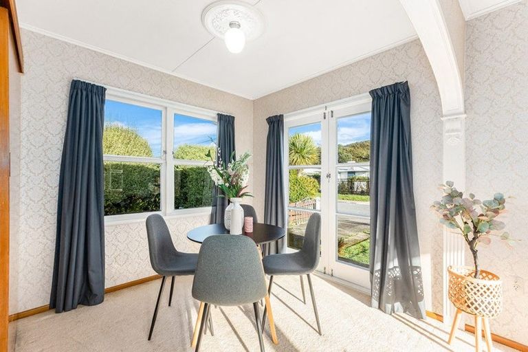 Photo of property in 30 Karamu Crescent, Wainuiomata, Lower Hutt, 5014