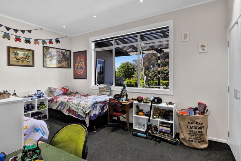 Photo of property in 5674 Mountain Road, Normanby, Hawera, 4673